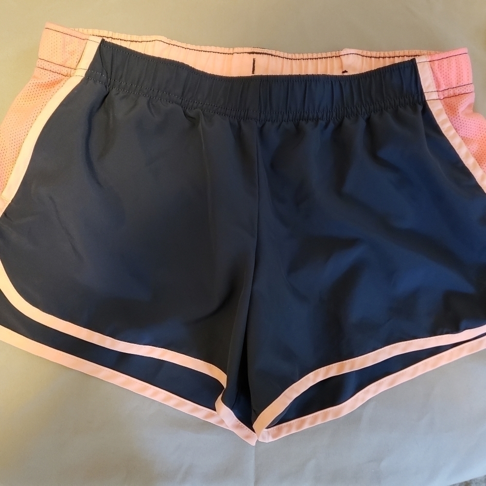 𝅺xersion Running Shorts